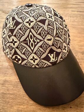 Louis Vuitton Black & Cream Monogram Pattern Baseball Cap Leather